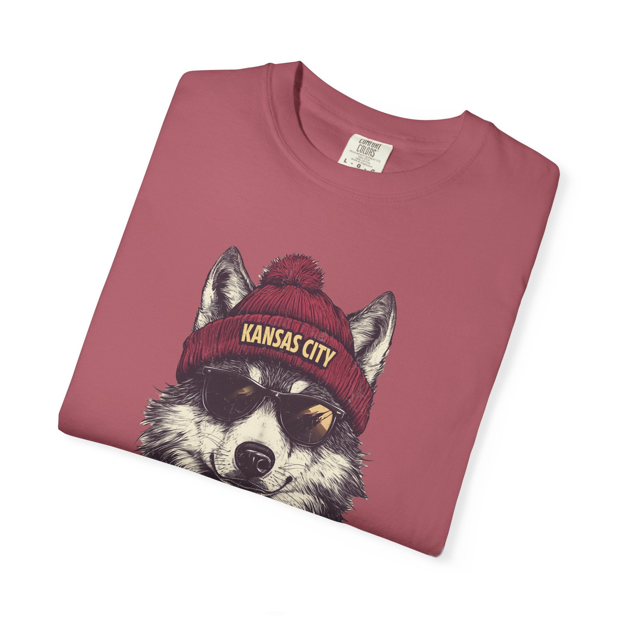 Kansas City Chiefs Football Wolf Spirit Animal Mascot T-Shirt, Unisex Football SeasonnTee, Wolf Design, Cool Graphic Shirt, Gift for Sprit Animal Lovers, Casualwear