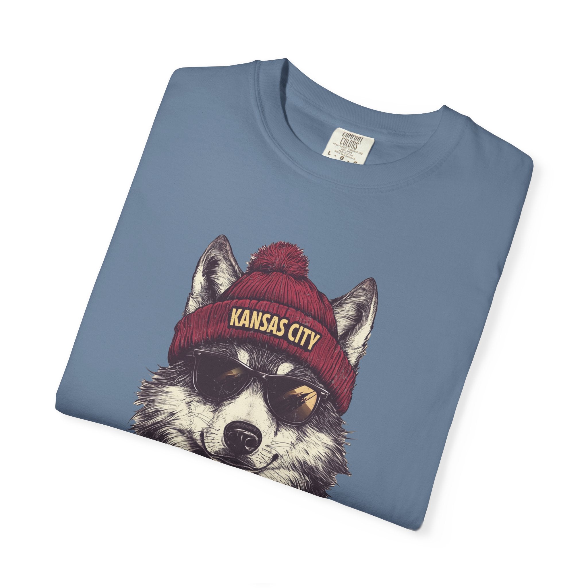 Kansas City Chiefs Football Wolf Spirit Animal Mascot T-Shirt, Unisex Football SeasonnTee, Wolf Design, Cool Graphic Shirt, Gift for Sprit Animal Lovers, Casualwear
