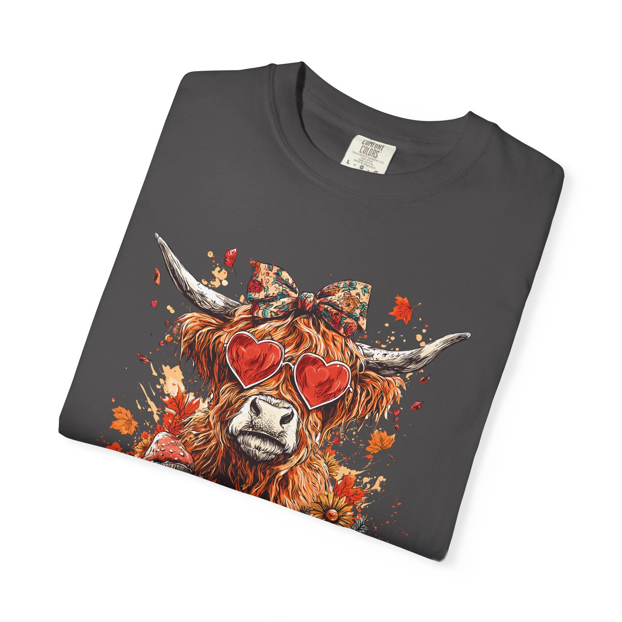 Autumn Highland Cow T-Shirt, Cute Fall Shirt, Unisex Graphic Tee, Harvest Gift, Cozy Sweatshirt Alternative