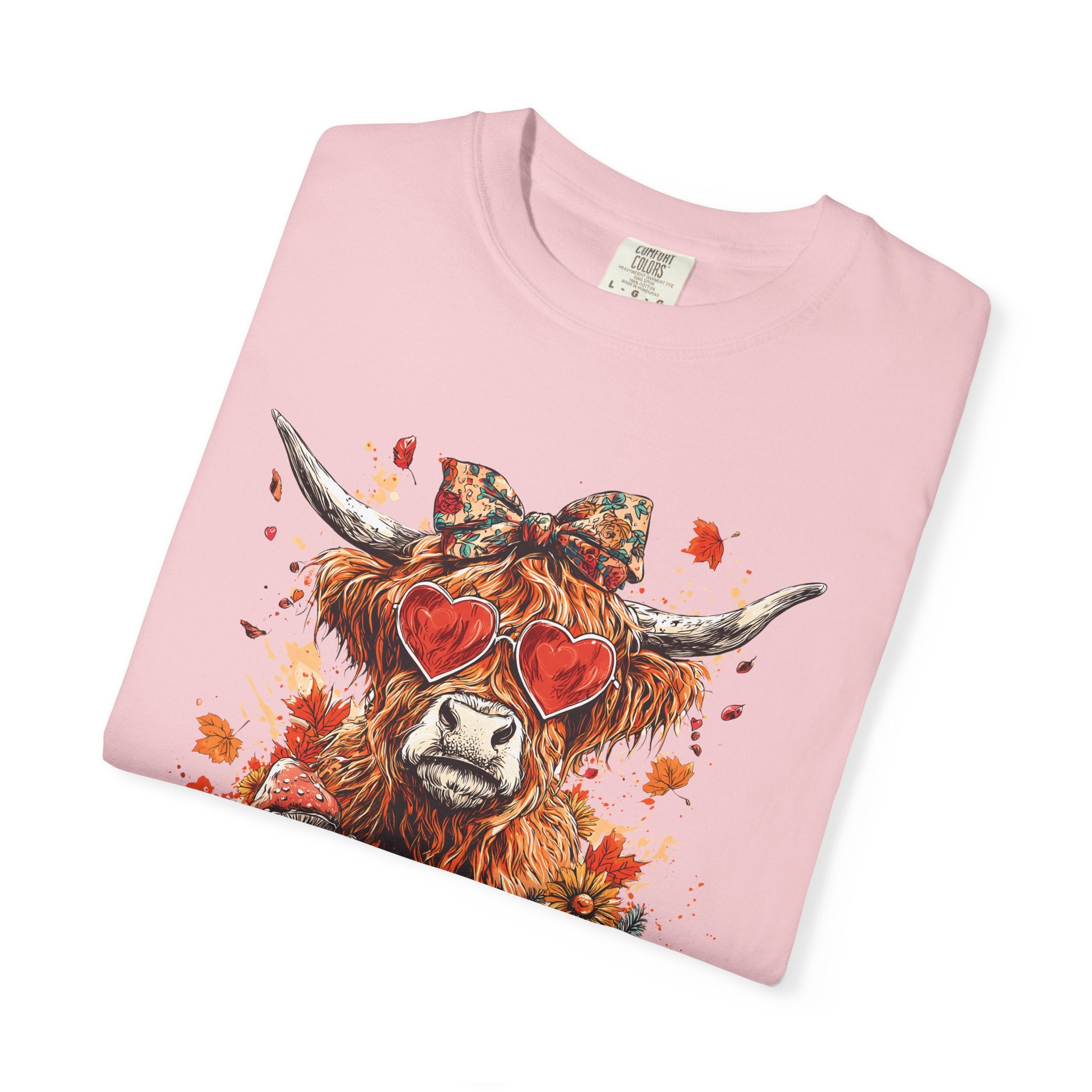 Autumn Highland Cow T-Shirt, Cute Fall Shirt, Unisex Graphic Tee, Harvest Gift, Cozy Sweatshirt Alternative
