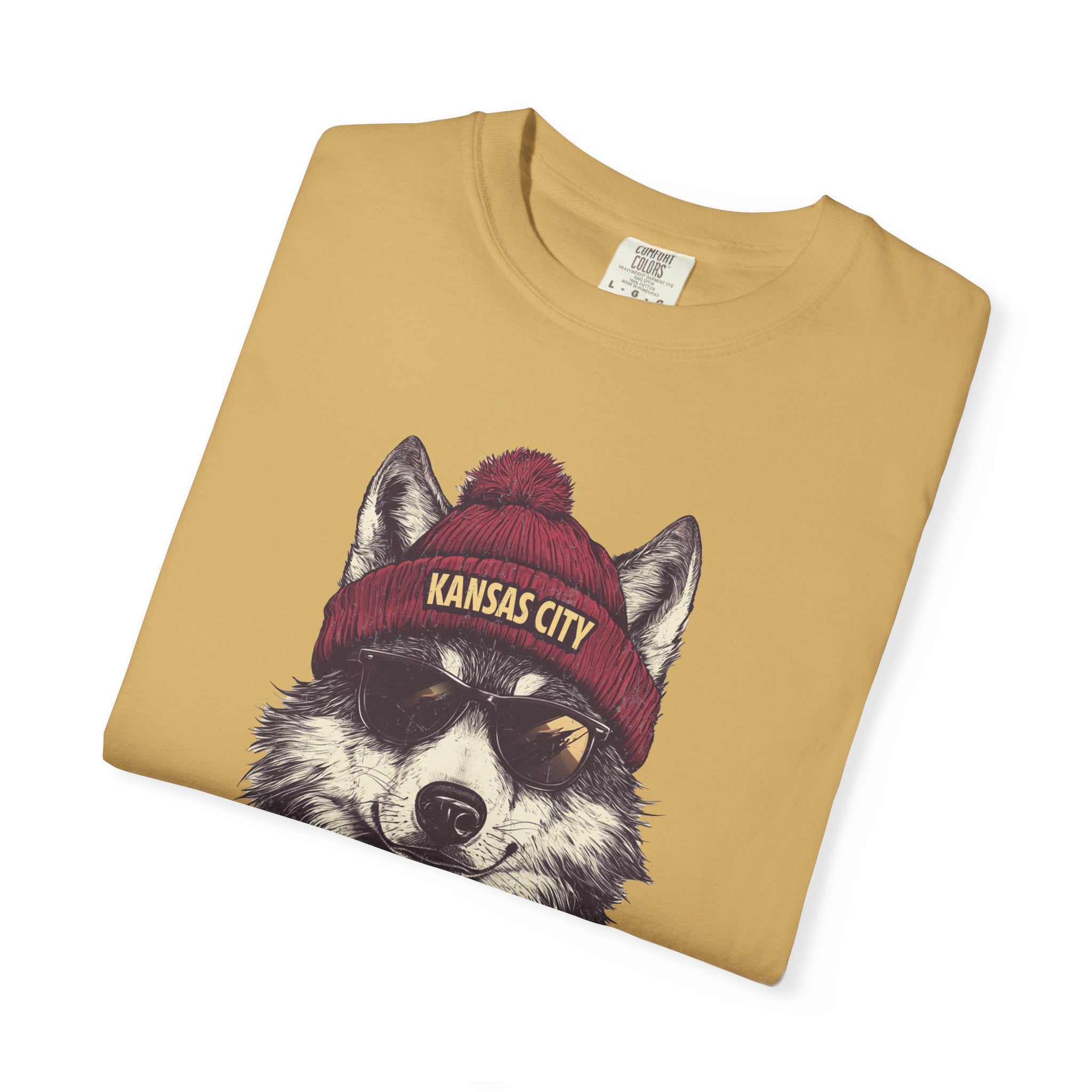 Kansas City Chiefs Football Wolf Spirit Animal Mascot T-Shirt, Unisex Football SeasonnTee, Wolf Design, Cool Graphic Shirt, Gift for Sprit Animal Lovers, Casualwear
