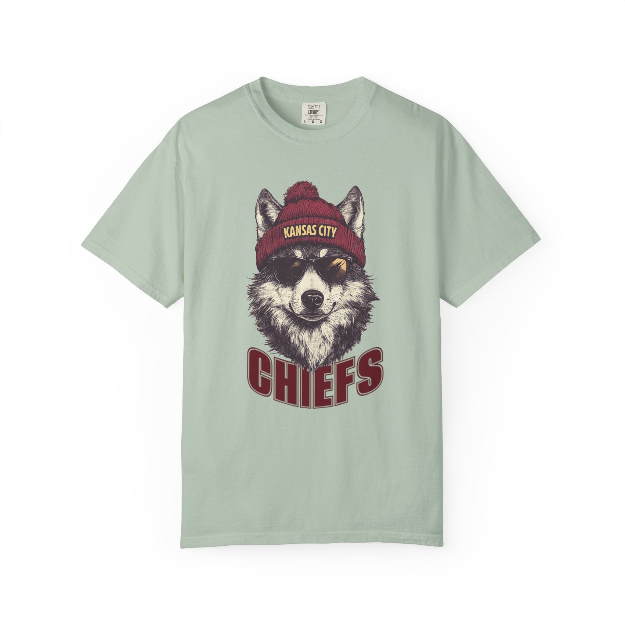 Kansas City Chiefs Football Wolf Spirit Animal Mascot T-Shirt, Unisex Football SeasonnTee, Wolf Design, Cool Graphic Shirt, Gift for Sprit Animal Lovers, Casualwear
